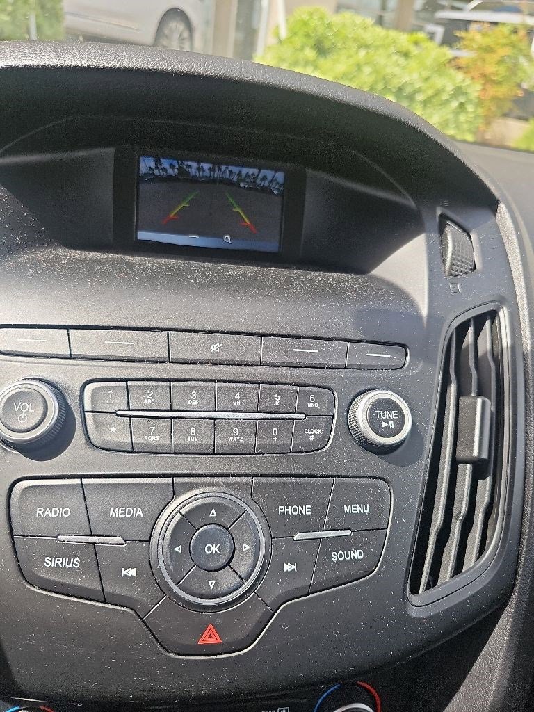 Used 2018 Ford Focus SE FWD image 9
