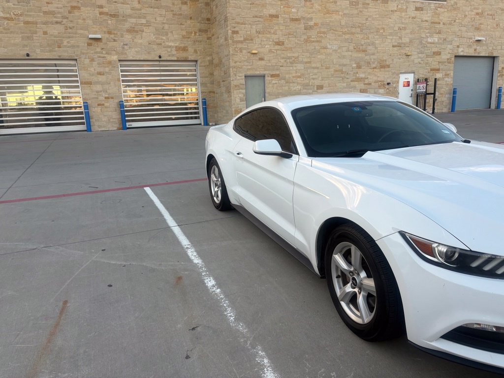 Used 2016 Ford Mustang Coupe RWD image 7