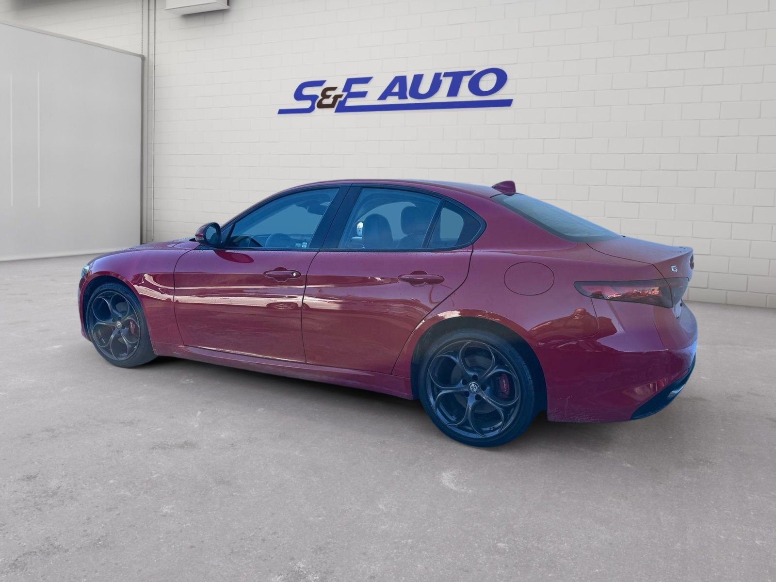 Used 2018 Alfa Romeo Giulia Ti Sport w/ Quick Order Package 22S Sport image 3