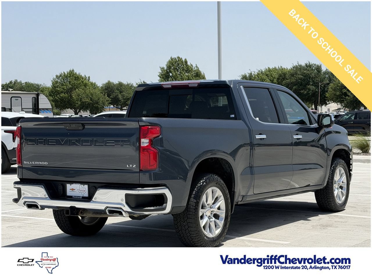 Certified 2021 Chevrolet Silverado 1500 LTZ w/ Z71 Off-Road Package AWD/4WD image 4