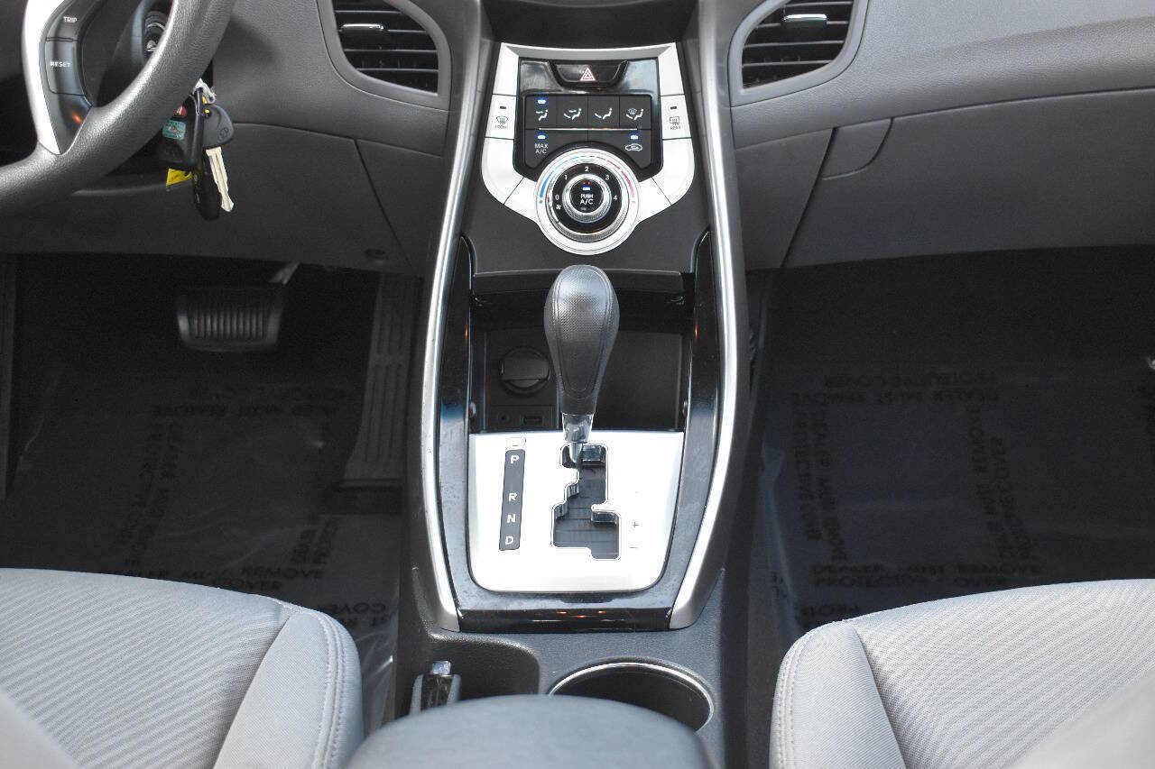 Used 2012 Hyundai Elantra GLS w/ Preferred Pkg 3 image 29