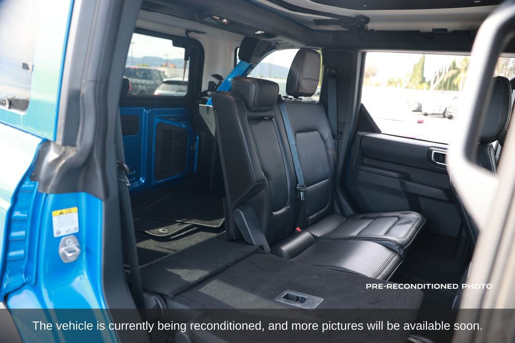 Used 2025 Ford Bronco Badlands image 13