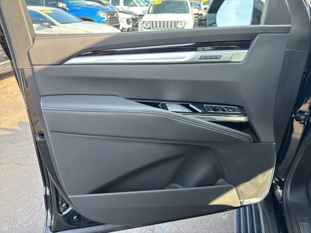Certified 2025 Cadillac Escalade Sport w/ Touring Package AWD/4WD image 7