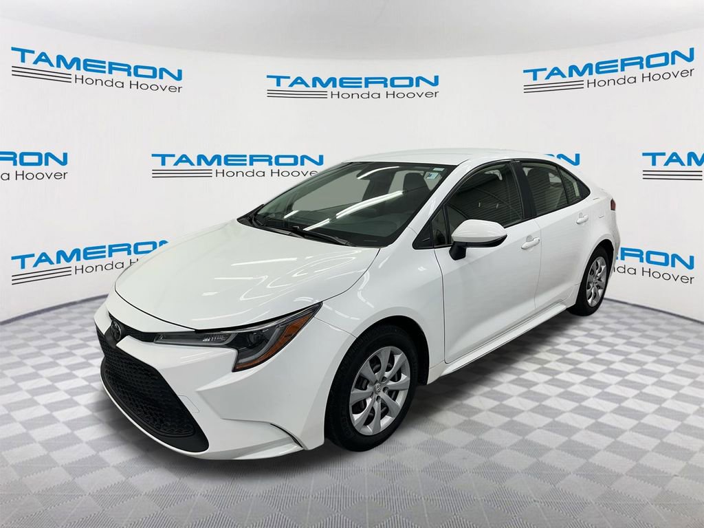 Used 2022 Toyota Corolla LE FWD image 1