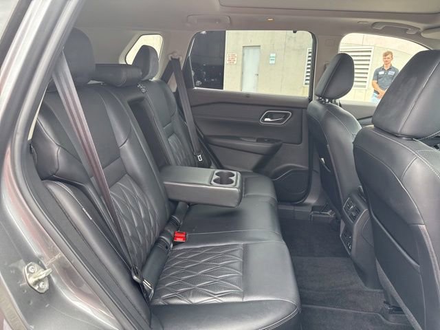 Used 2022 Nissan Rogue Platinum w/ Head-Up Display Package FWD image 20