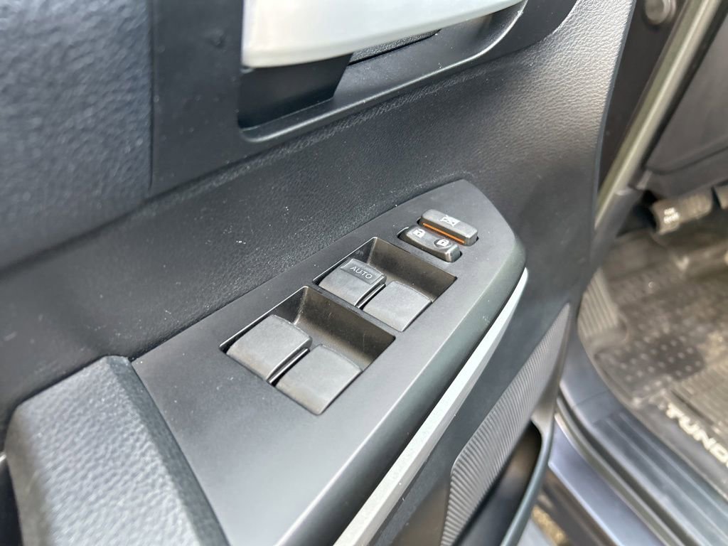 Used 2017 Toyota Tundra SR5 image 37