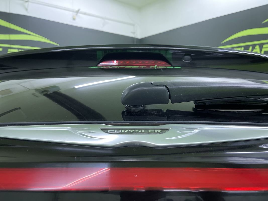 Used 2022 Chrysler Pacifica Touring-L w/ Uconnect Theater Family Group image 13