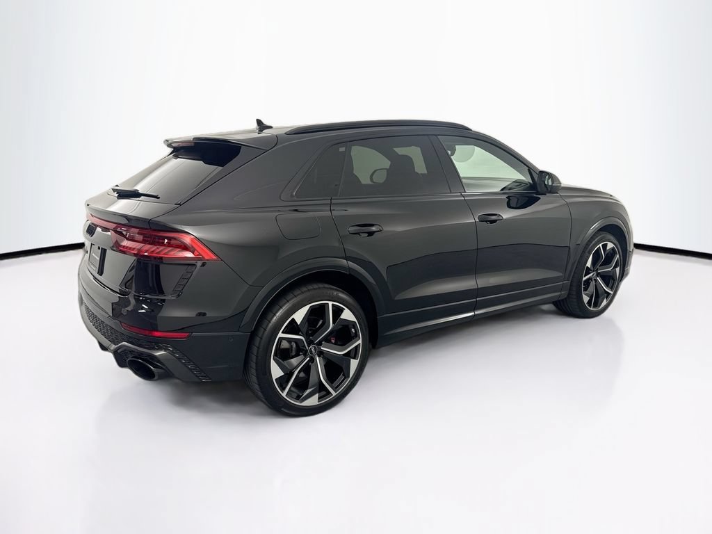 Used 2023 Audi RS Q8 AWD/4WD image 5