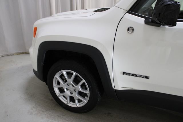 Used 2021 Jeep Renegade Latitude AWD/4WD image 31