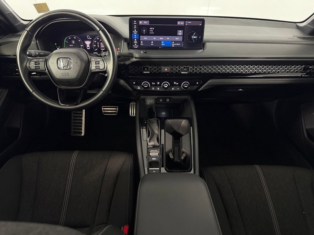 Used 2025 Honda Accord Sport image 13