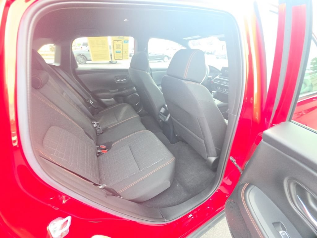 Certified 2024 Honda HR-V Sport image 31