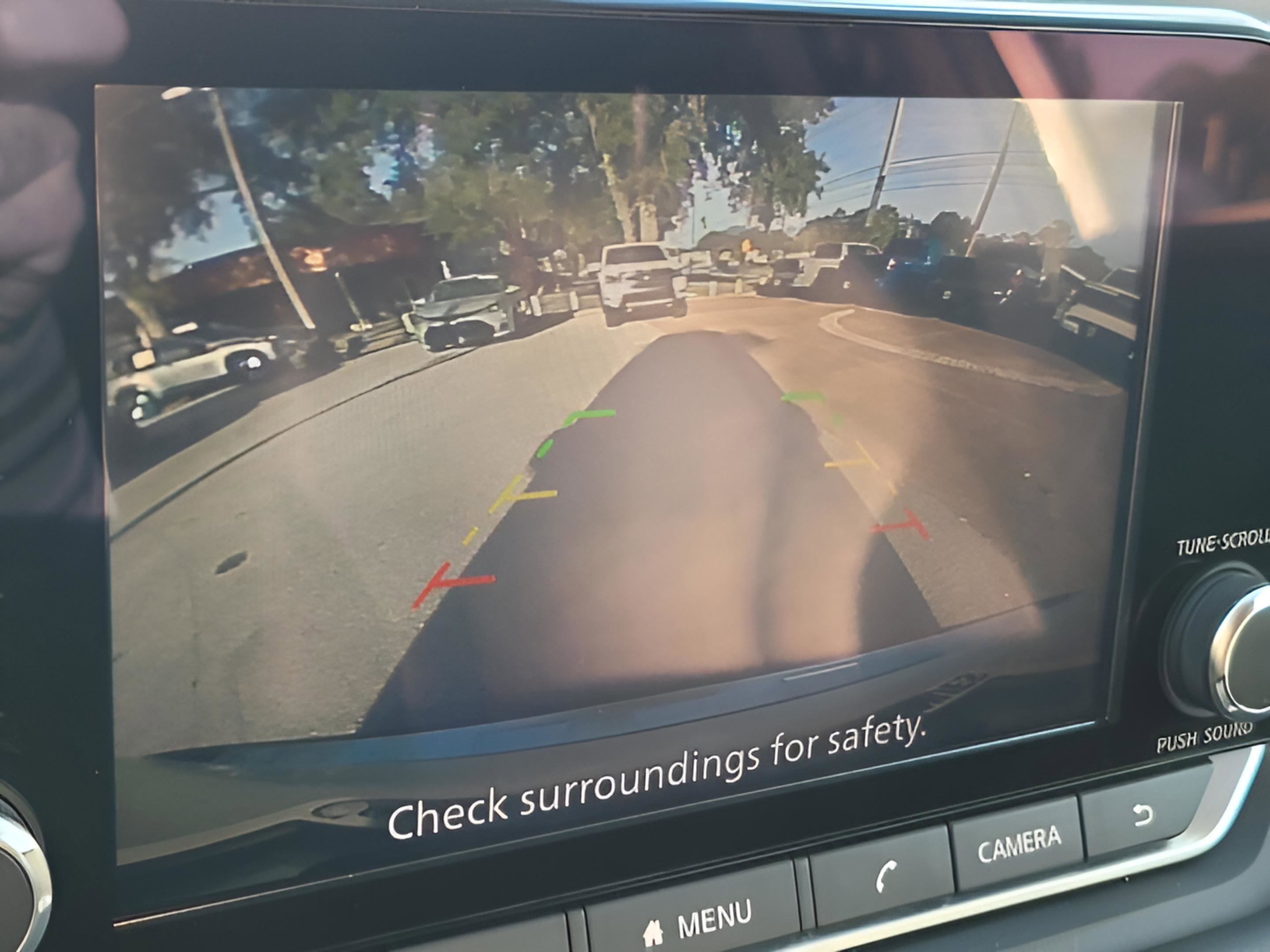 Used 2023 Nissan Rogue SV image 15