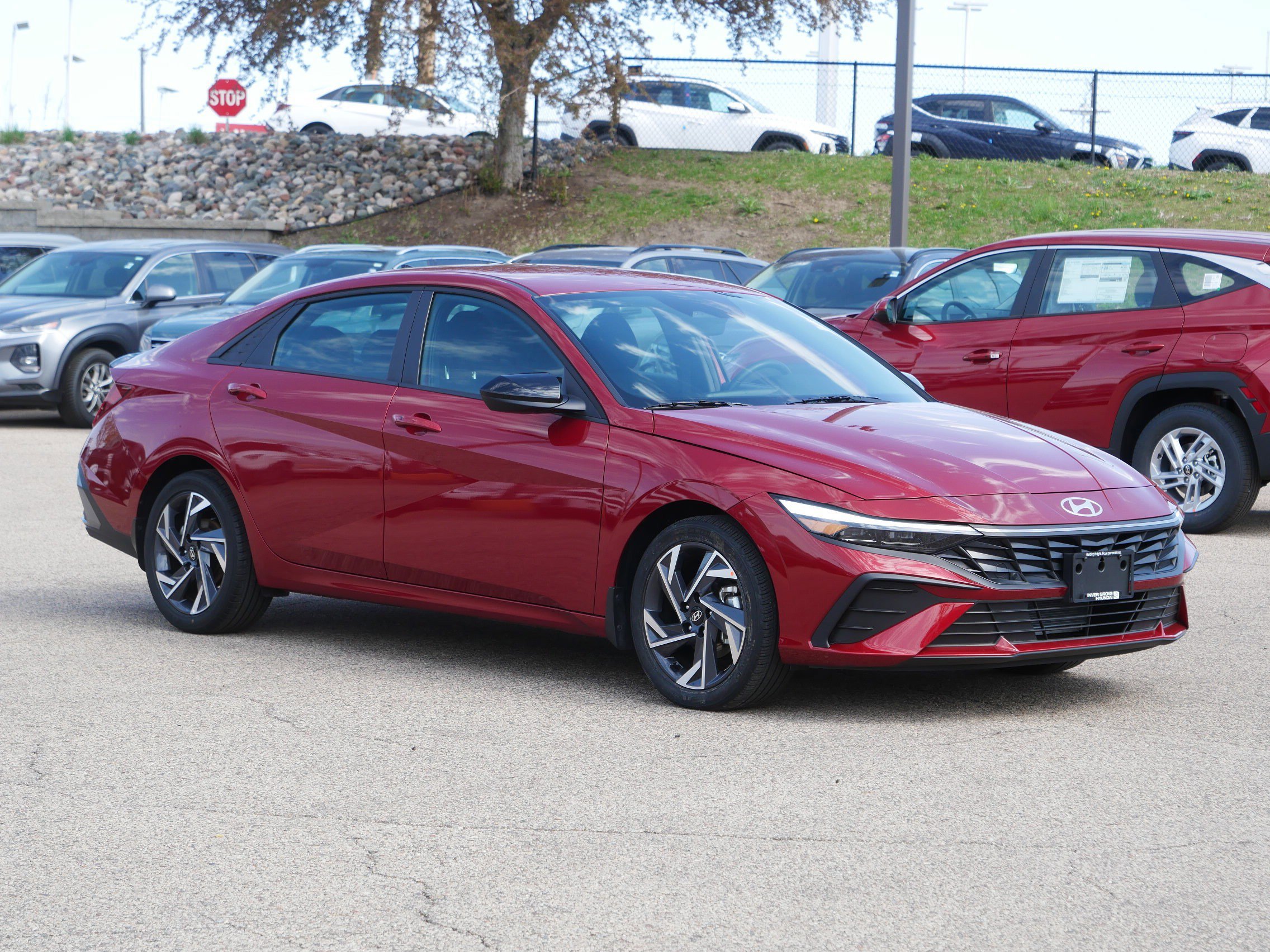 Used 2025 Hyundai Elantra Sport FWD image 4