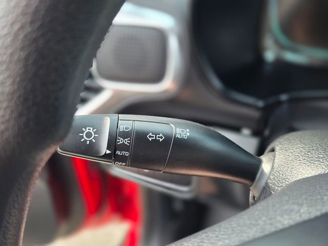 Used 2023 Kia Soul LX image 32