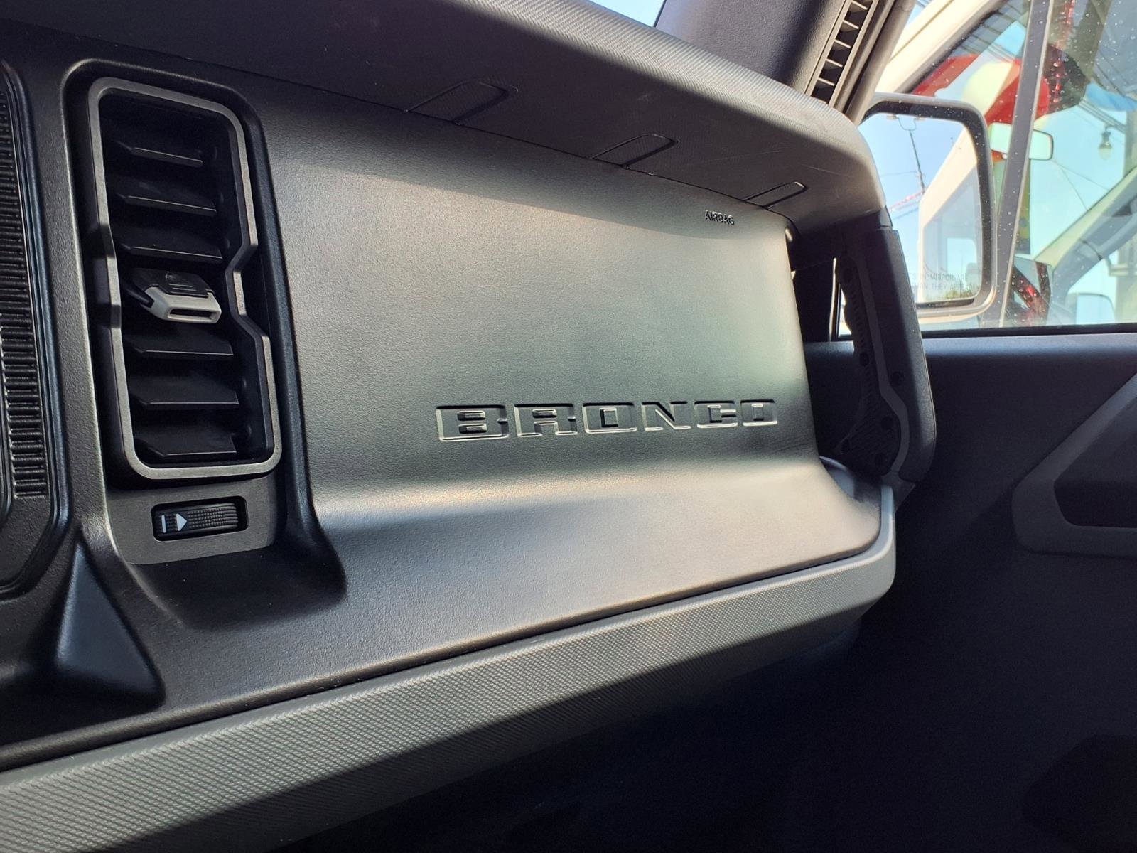 Used 2023 Ford Bronco Big Bend AWD/4WD image 15