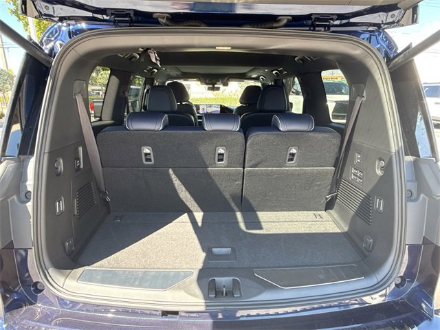 New 2026 INFINITI QX80 4WD w/ Sport Exterior Package image 23