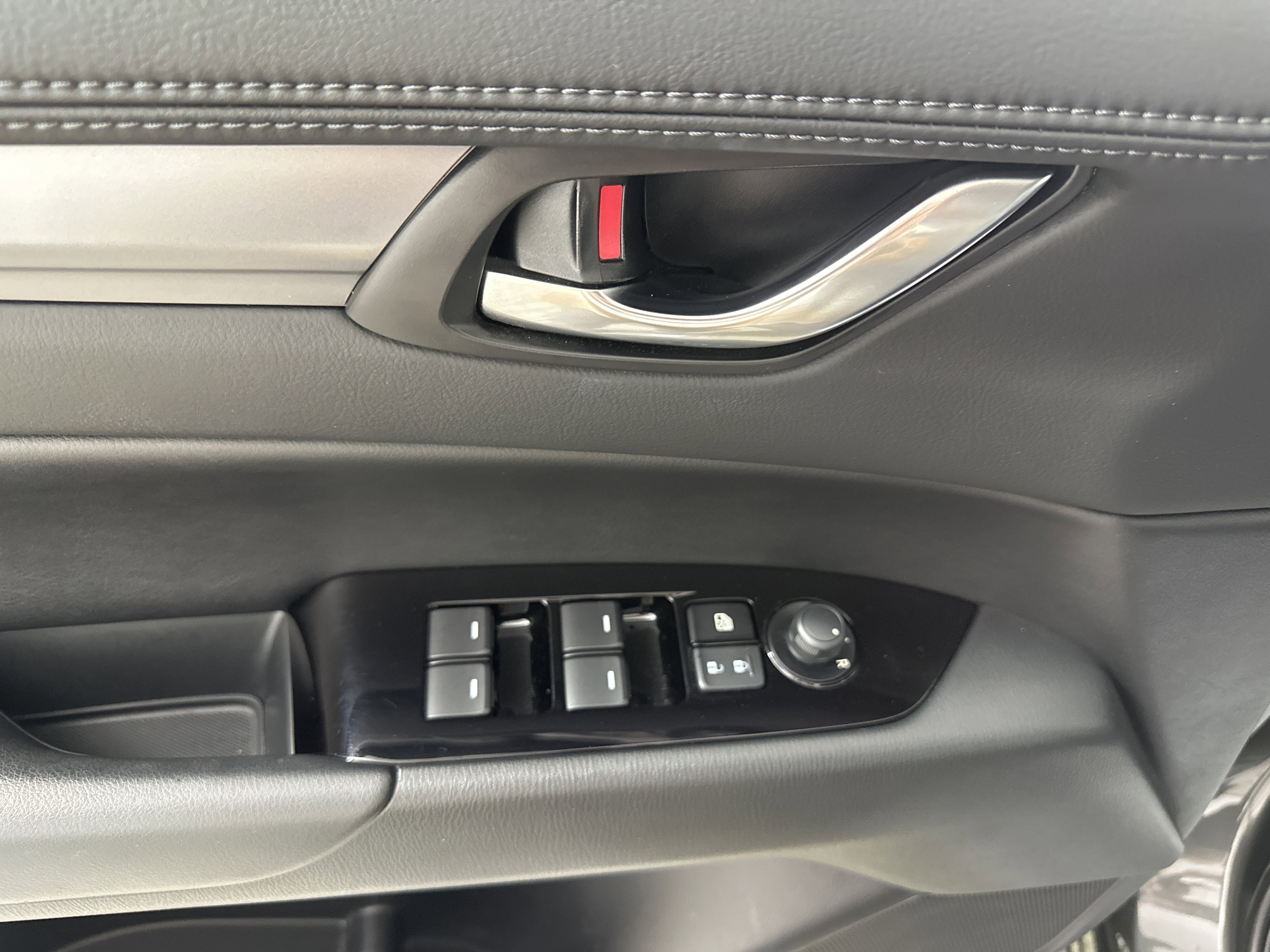 Used 2023 MAZDA CX-5 AWD 2.5 S w/ Preferred Package image 11