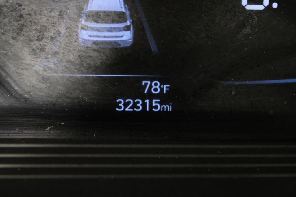 Certified 2023 Hyundai Venue Limited FWD image 29