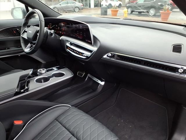 New 2026 Cadillac Lyriq V AWD/4WD image 23