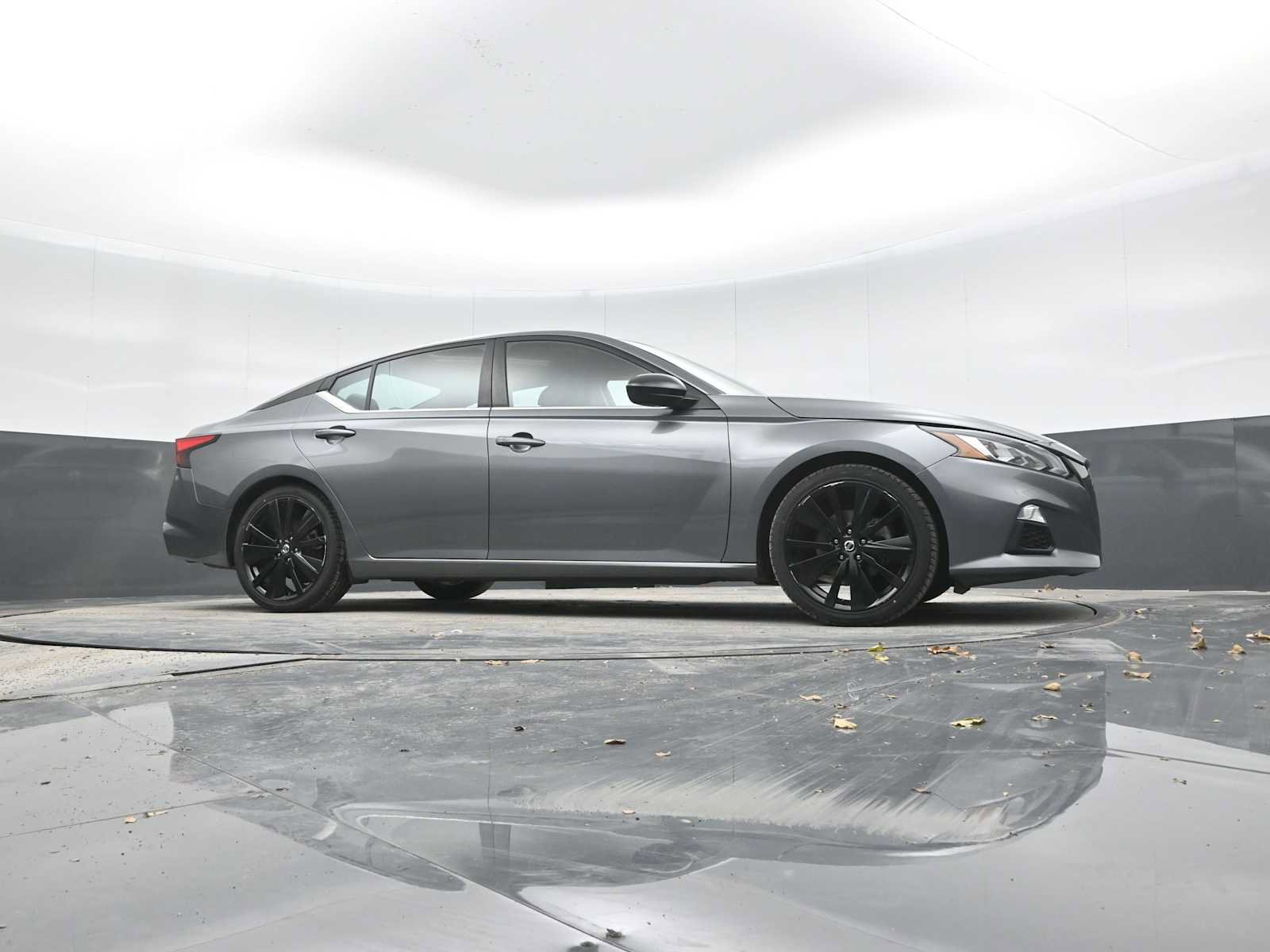 Used 2022 Nissan Altima 2.5 SR image 37