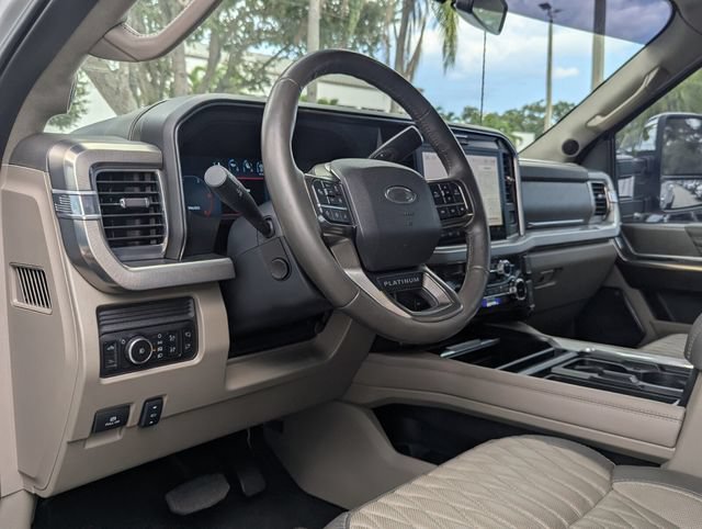 Used 2025 Ford F450 Platinum w/ Platinum Plus Package AWD/4WD image 10
