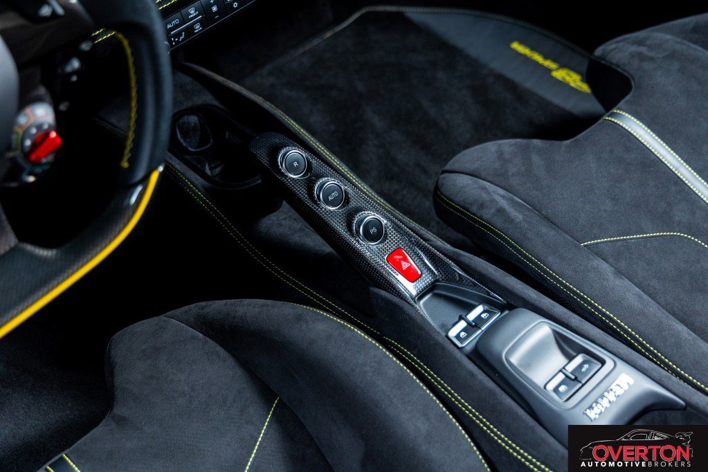 Used 2022 Ferrari F8 Tributo image 16