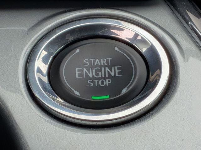 Used 2025 Chevrolet Trax LT w/ LT Convenience Package FWD image 21