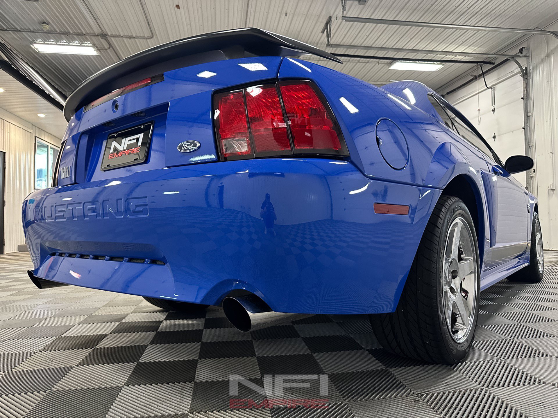 Used 2004 Ford Mustang Mach 1 RWD image 19