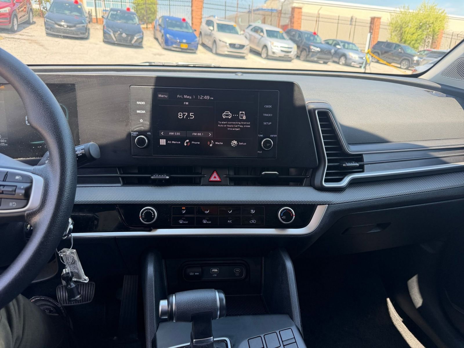 Used 2025 Kia Sportage LX FWD image 17