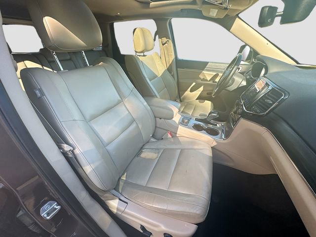 Used 2019 Jeep Grand Cherokee Limited image 30