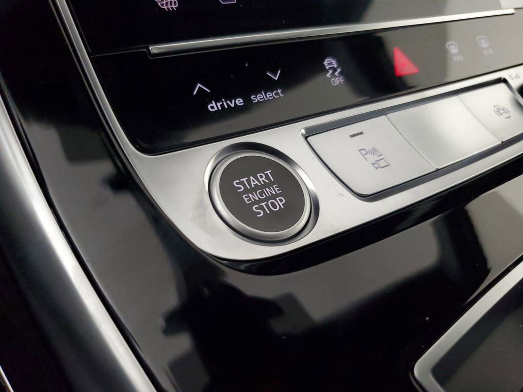New 2026 Audi Q7 3.0T Premium Plus AWD/4WD image 33