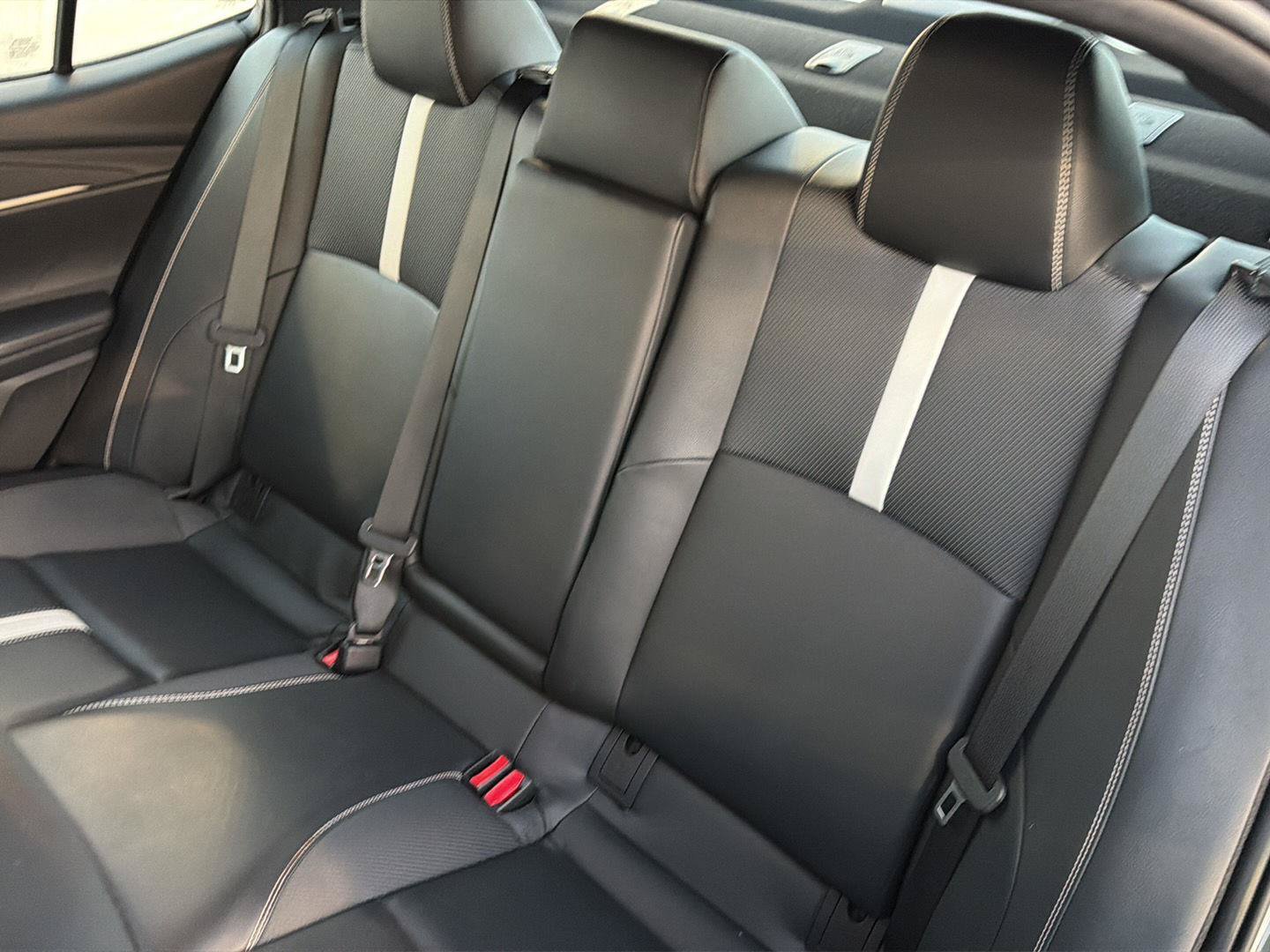 Used 2025 Toyota Camry SE FWD image 30