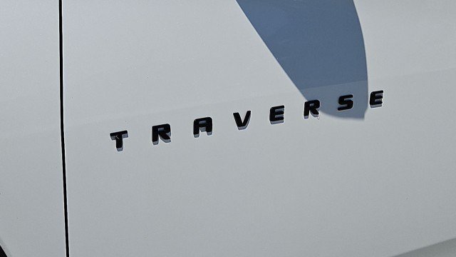 Used 2023 Chevrolet Traverse RS w/ LPO, Floor Liner Package FWD image 32