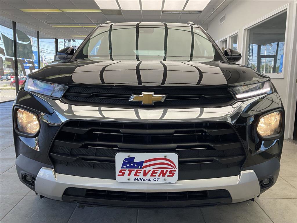 Used 2022 Chevrolet TrailBlazer LT w/ Driver Confidence Package image 2