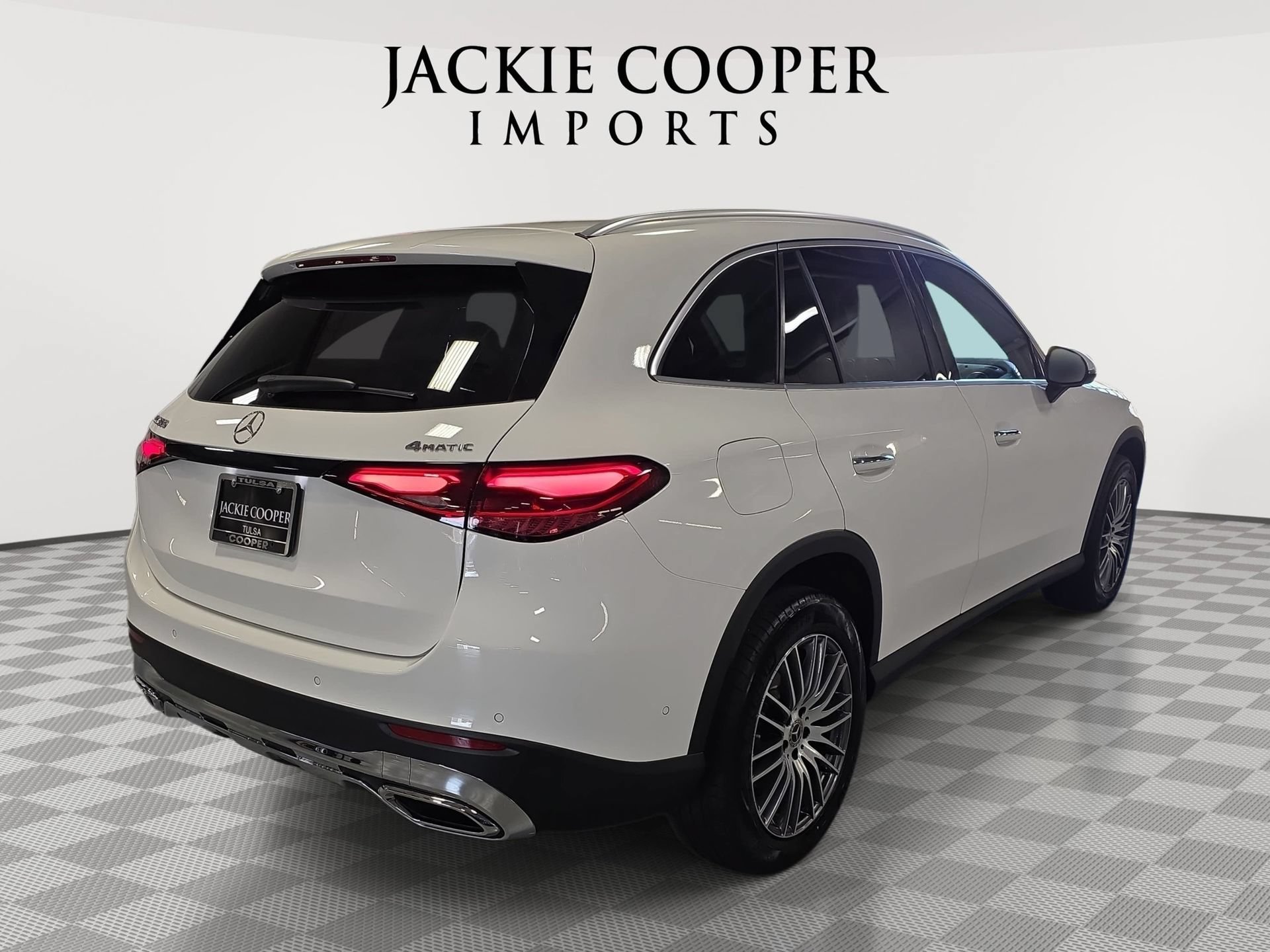 Certified 2025 Mercedes-Benz GLC 300 4MATIC image 5