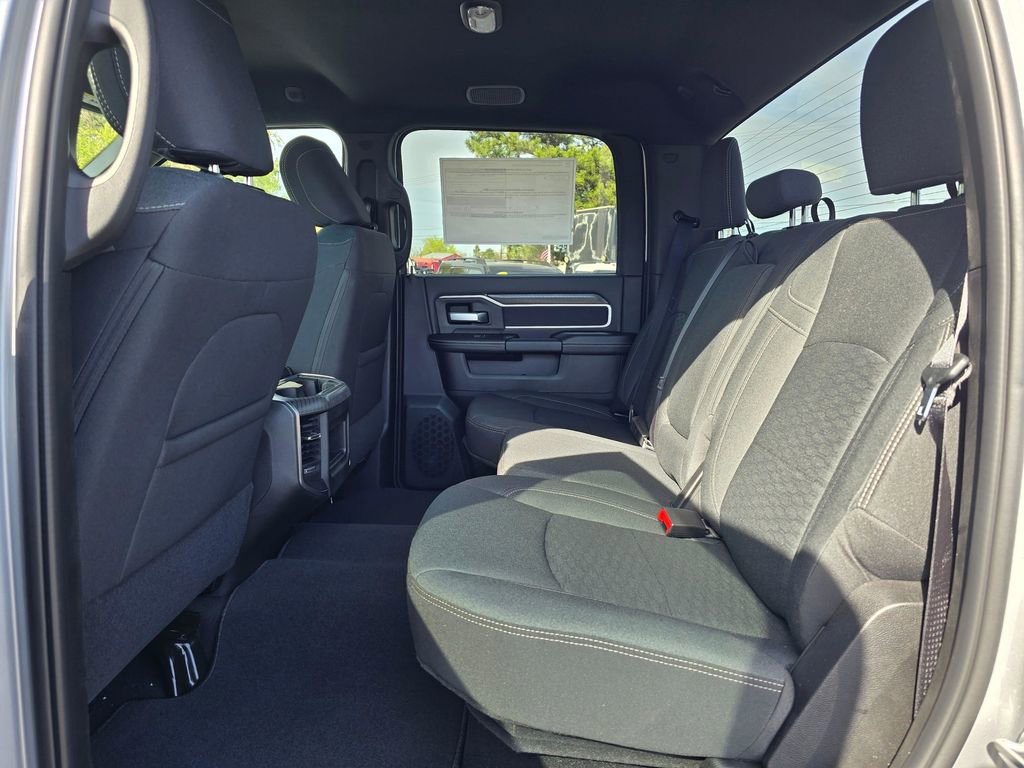 New 2026 RAM 3500 Big Horn AWD/4WD image 12
