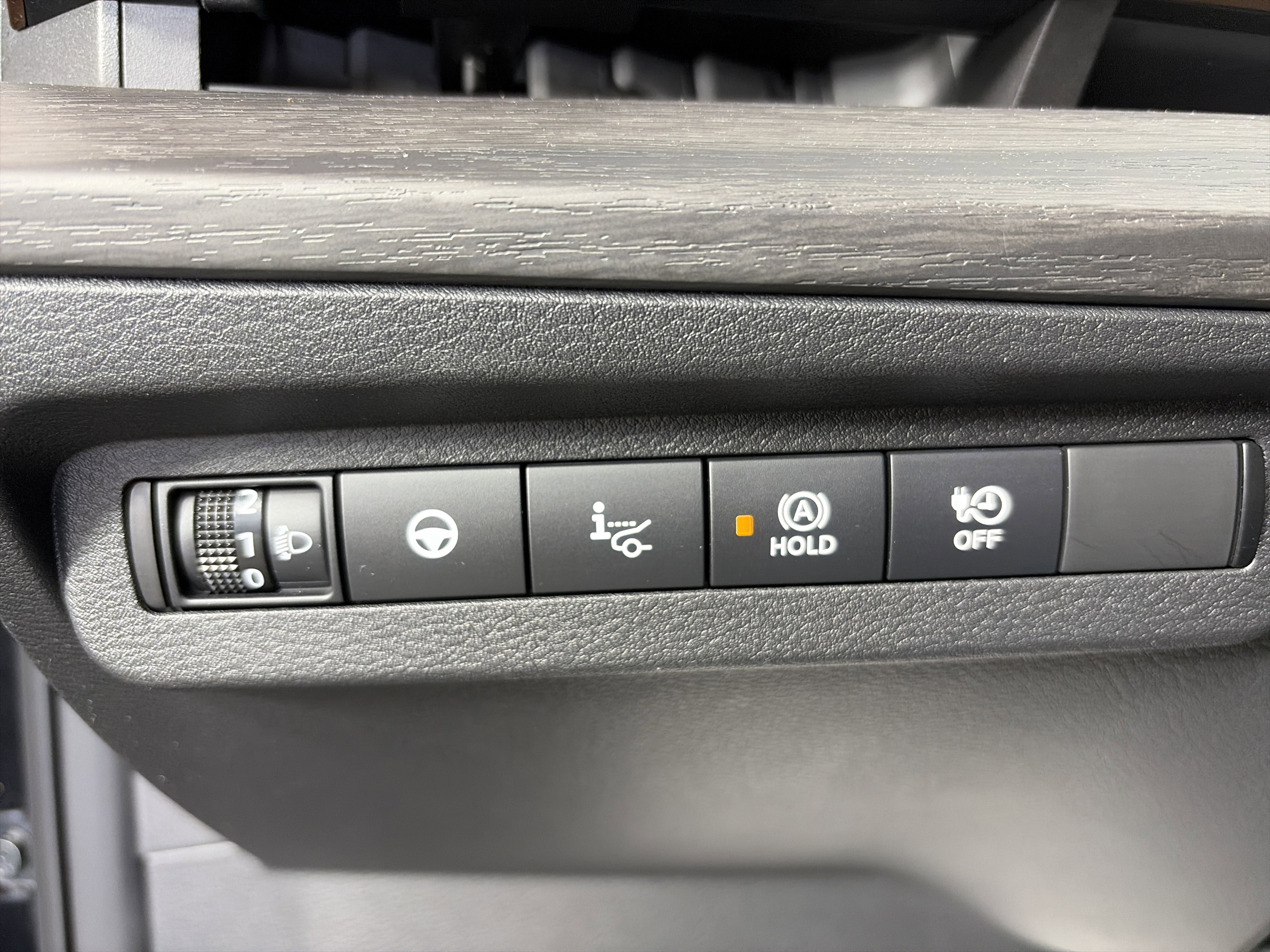 Used 2023 Nissan Ariya AWD image 35