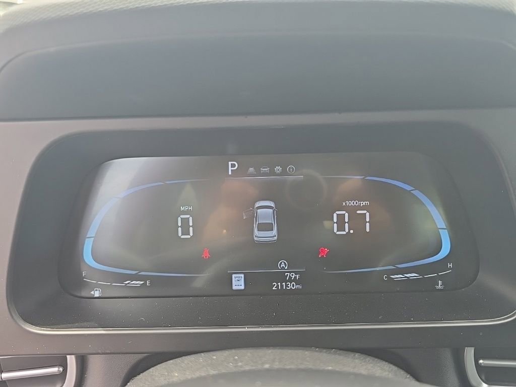 Used 2024 Hyundai Elantra SE image 17