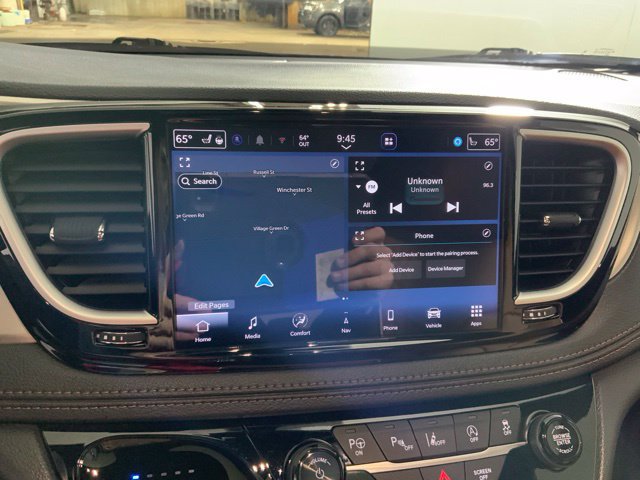 Used 2024 Chrysler Pacifica Pinnacle AWD/4WD image 20