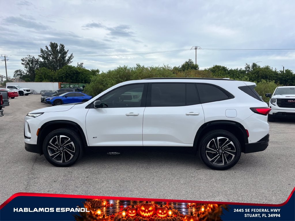 Certified 2025 Buick Enclave Sport Touring w/ Super Cruise Package FWD image 4