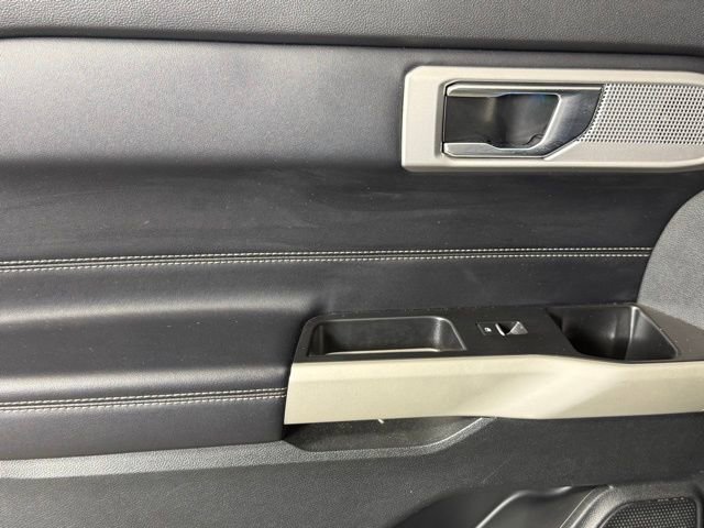 Used 2021 Ford Explorer Limited w/ Equipment Group 301A RWD image 23