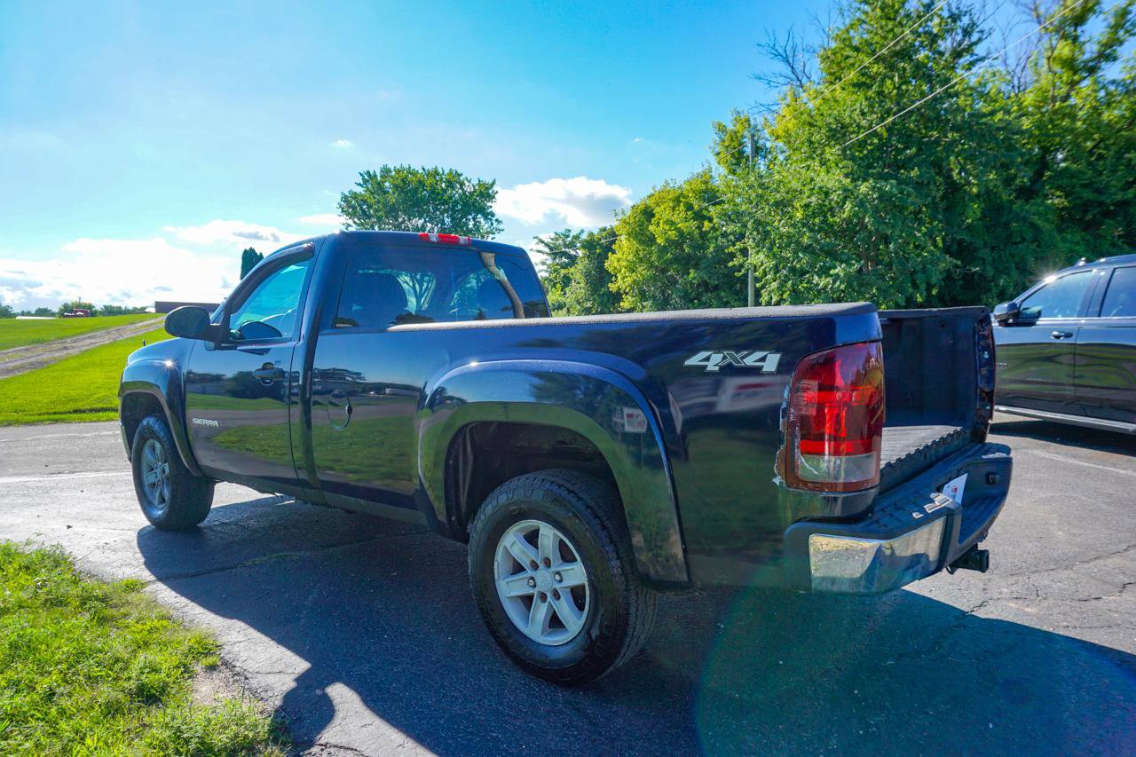 Used 2011 GMC Sierra 1500 SLE w/ SLE Preferred Package image 5