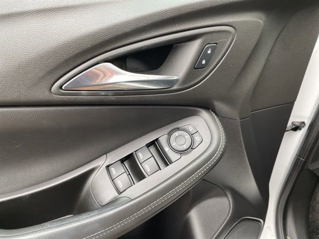 Used 2023 Buick Encore GX Select image 25