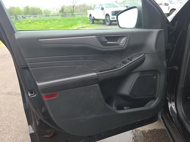 Certified 2023 Ford Escape Active w/ Cold Weather Package FWD image 25