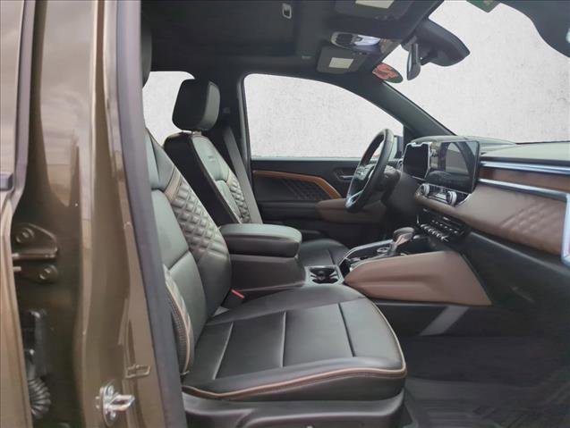 Used 2023 GMC Canyon Denali image 18
