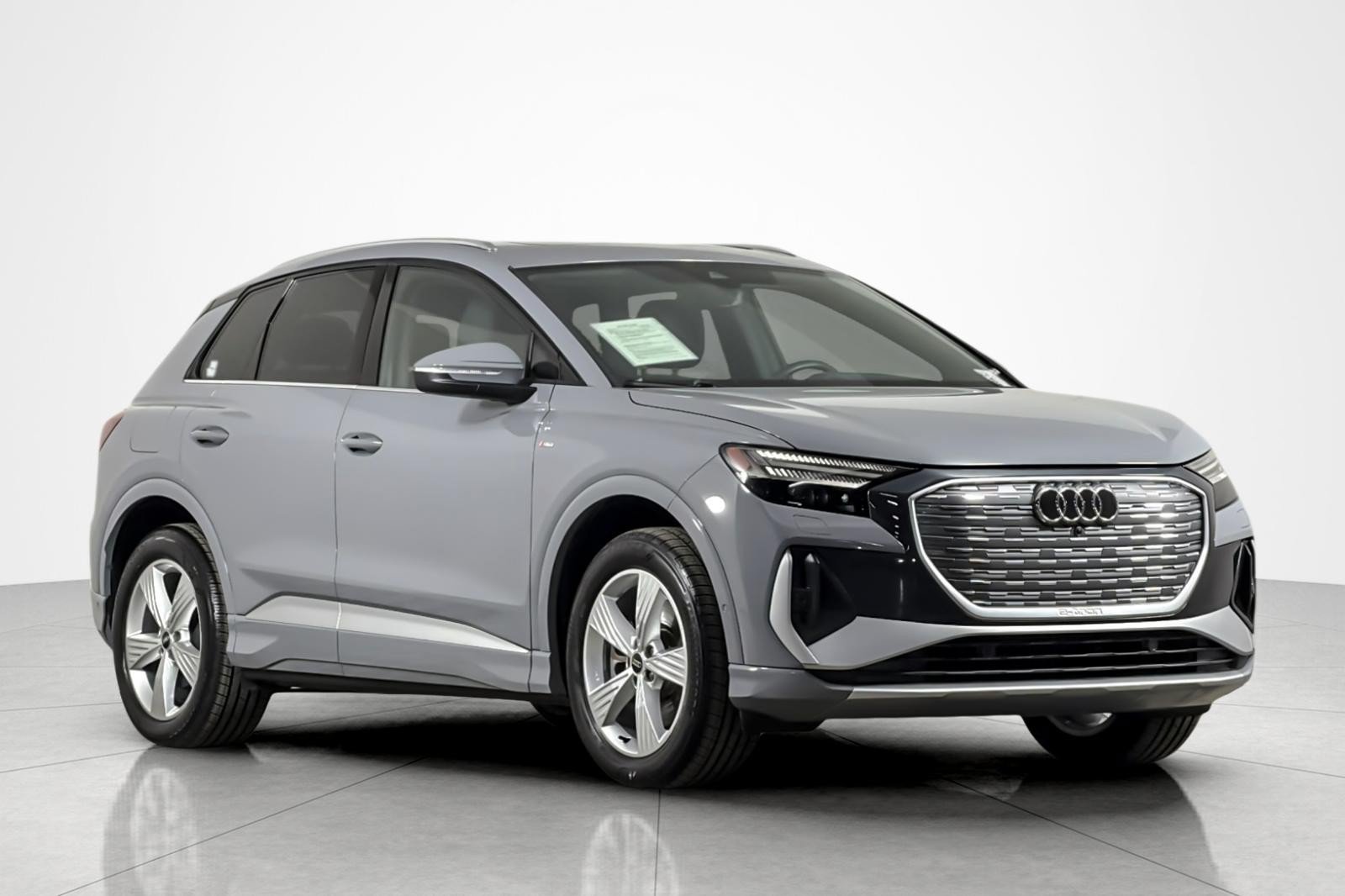 Used 2023 Audi Q4 e-tron Prestige AWD/4WD image 7