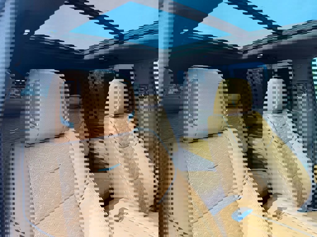 Used 2021 Cadillac Escalade ESV Premium Luxury image 44