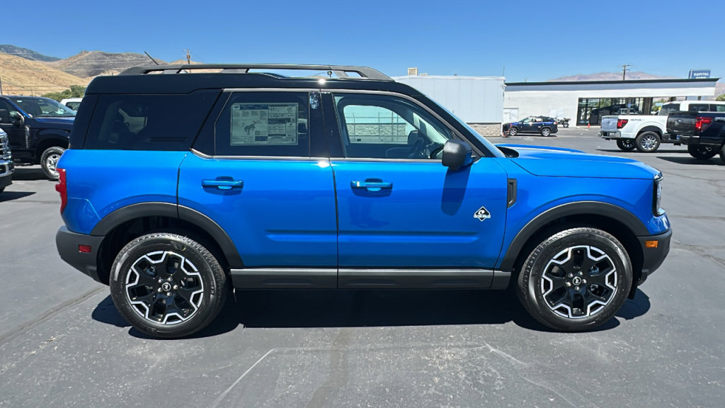 New 2025 Ford Bronco Sport Outer Banks w/ Outer Banks Tech Package+ image 2