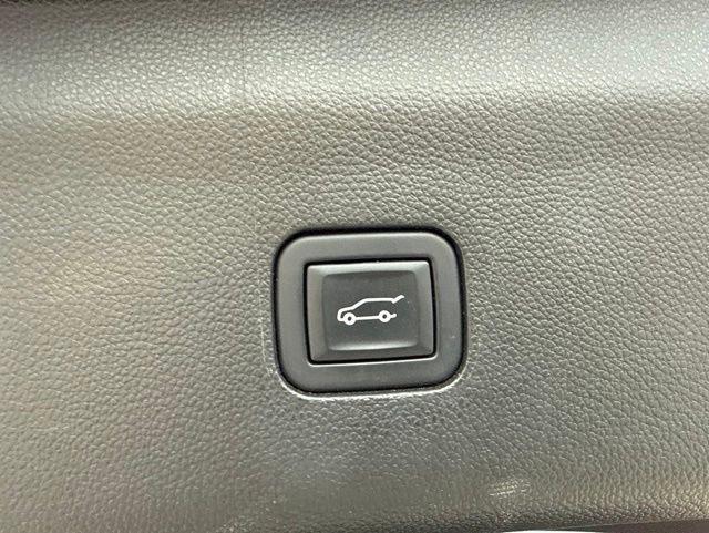 Used 2023 Buick Enclave Premium w/ Experience Buick Package AWD/4WD image 19