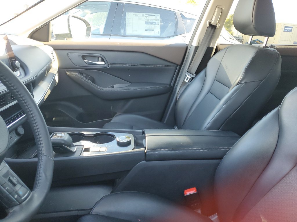 Certified 2023 Nissan Rogue SV w/ SV Premium B Package AWD/4WD image 10